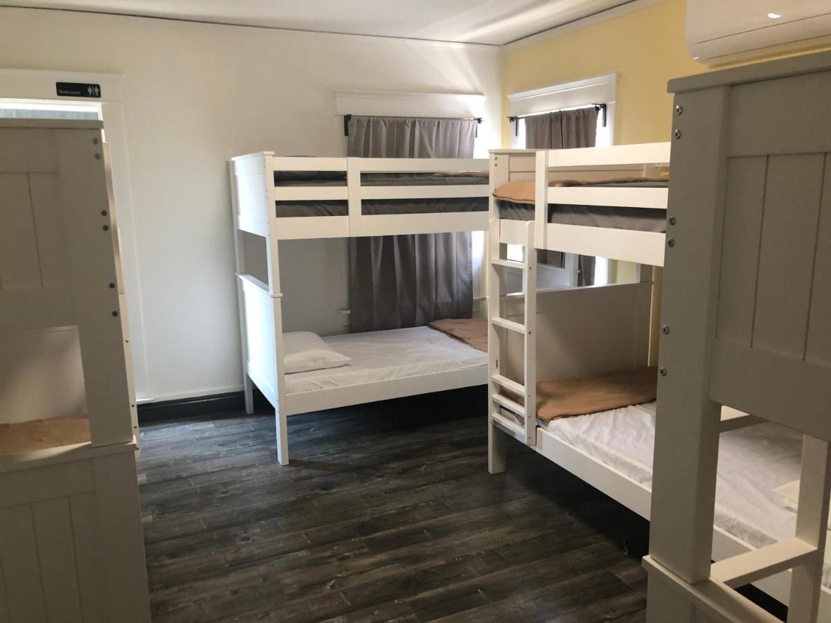 The Wilshire Metro Hostel Лос Анджелис Екстериор снимка