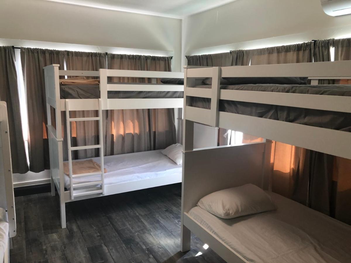 The Wilshire Metro Hostel Лос Анджелис Екстериор снимка